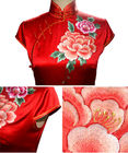 上限の刺繍された生地、赤い中国のウェディング ドレスの生地