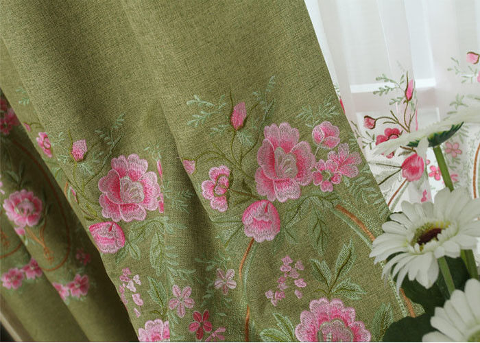 現代青/緑の刺繍された生地の衣服の布材料