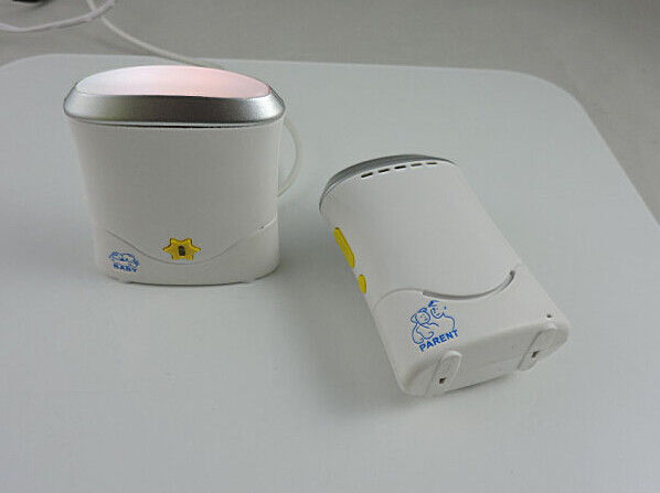 高く敏感な通話装置が付いている無線デジタル対面話の赤ん坊のモニター